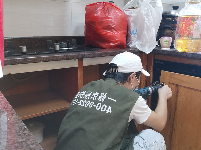 定制衣柜的注意事項，全屋定制衣柜怎么設(shè)計實用