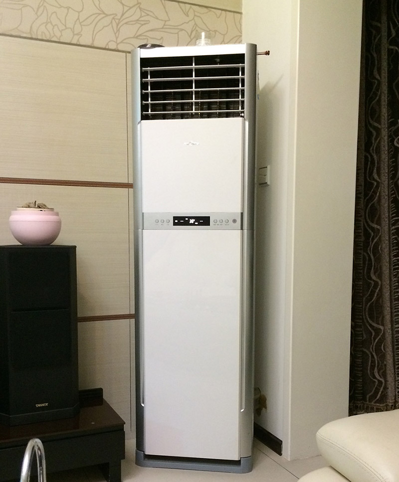 空調(diào)內(nèi)機漏水哪里找人維修？空調(diào)內(nèi)機漏水上門維修怎么收費？