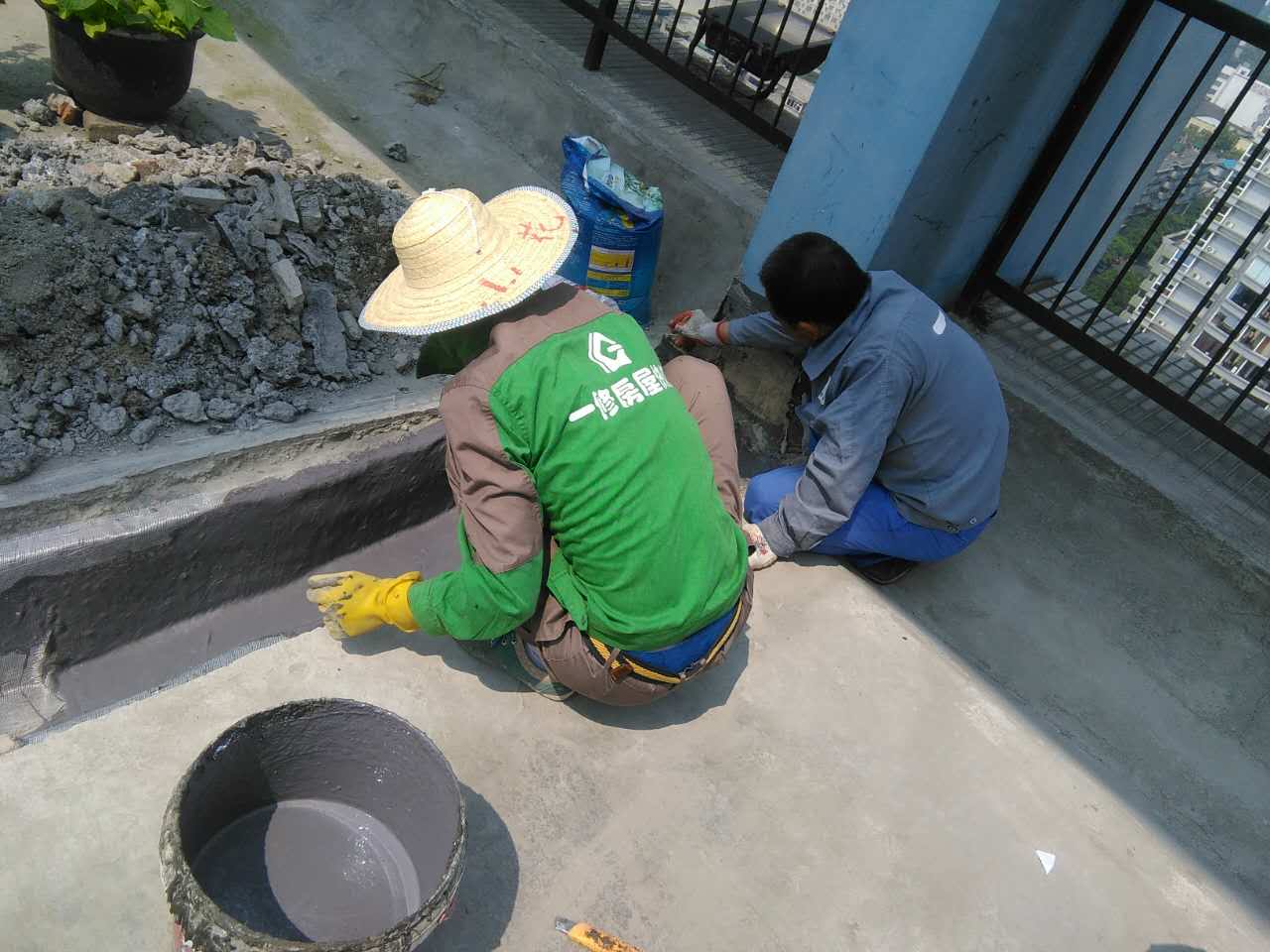 頂樓漏水如何徹底解決？頂樓漏水原因及