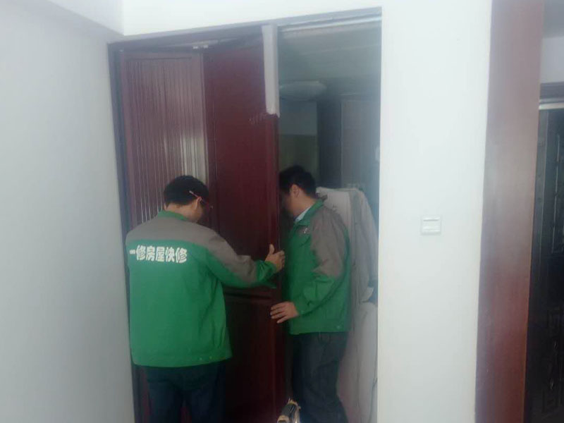 鄭州房屋維修公司哪家能維修木門，鄭州