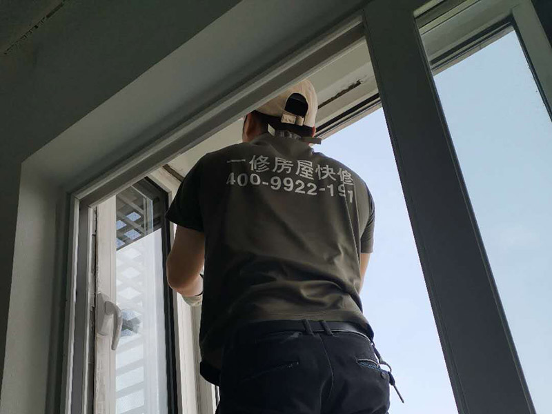 深圳定做鋁合金門窗多少錢一平米，價格