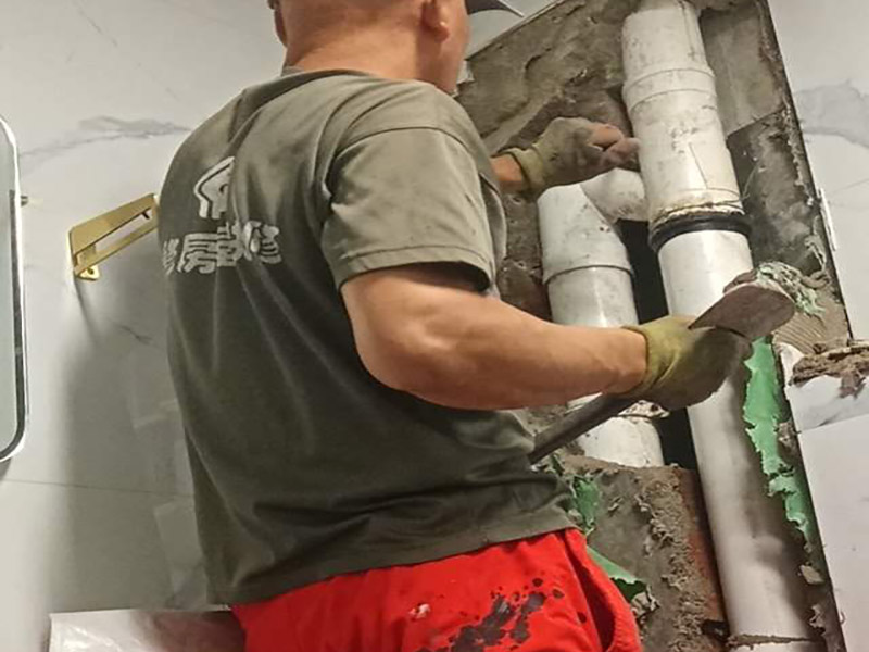 pvc水管接頭處輕微漏水，廚房pvc