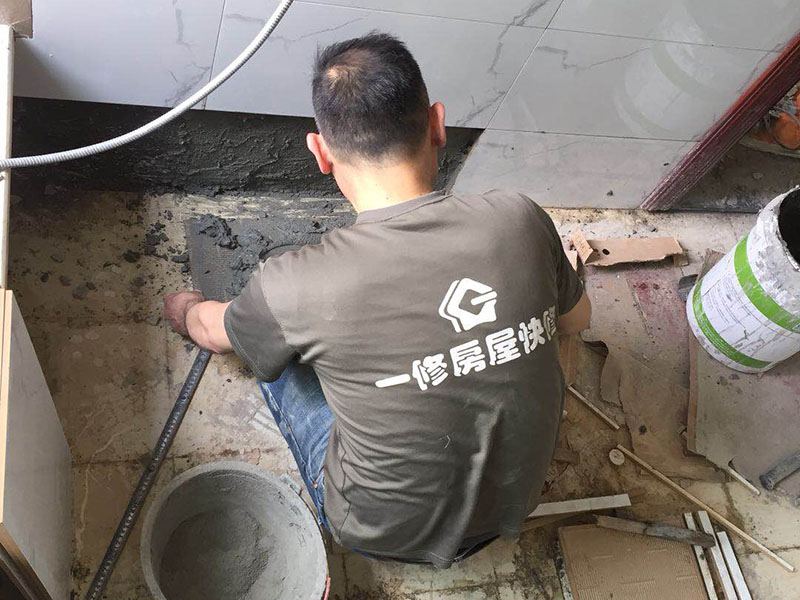 衛(wèi)生間漏水維修上門服務專業(yè)工人，常用