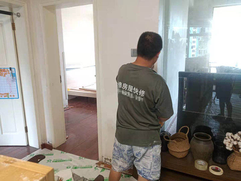 衛(wèi)生間墻面返潮是什么原因？